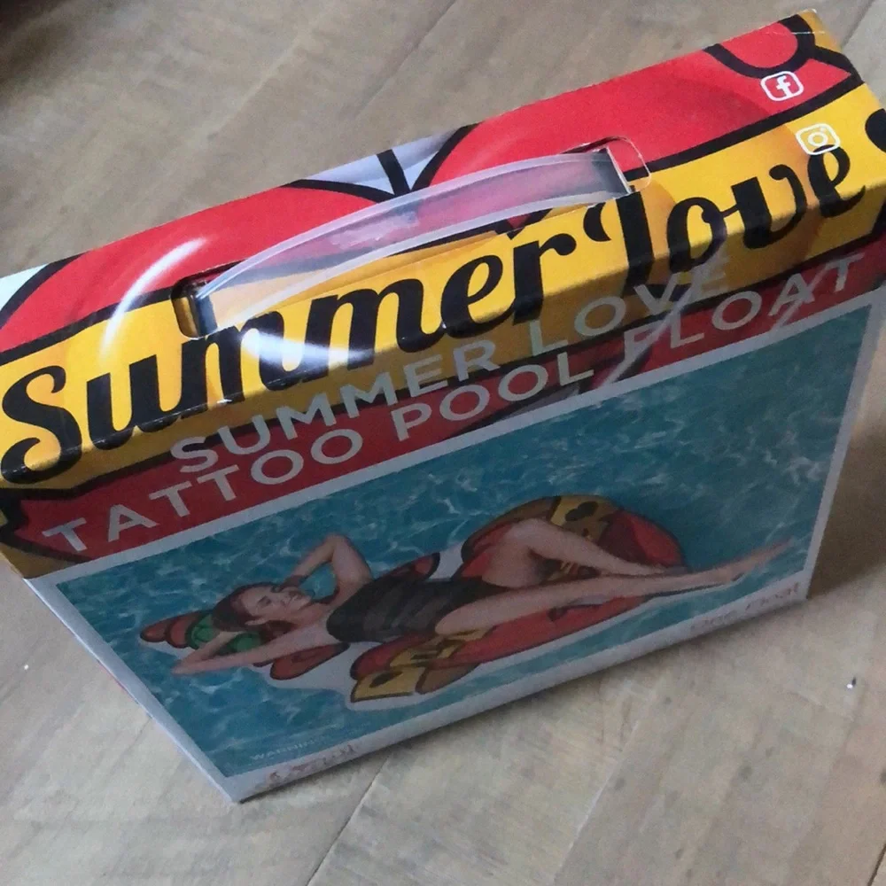 Pool Float Summer Love ❤️ Tattoo ⚔️ H20 GO Bestway 6x54x6 NWT - Picture 6 of 14